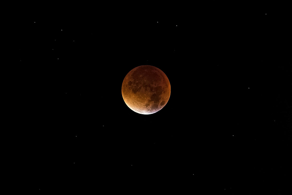 The Supernatural Powers of the Hunters Full Moon: Rituals and Beliefs Revealed